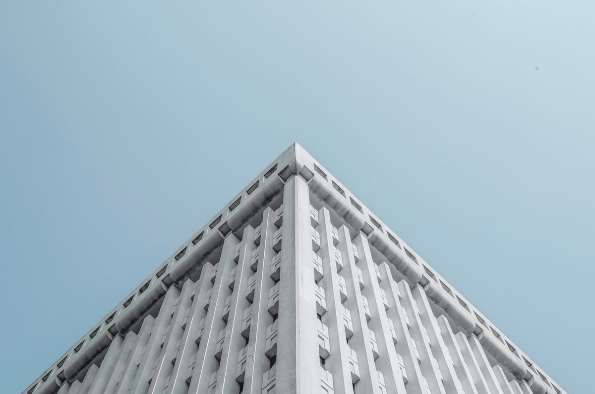 体育赛事-NBA开赛时间确定引来一系列问题，字母更想留雄鹿？